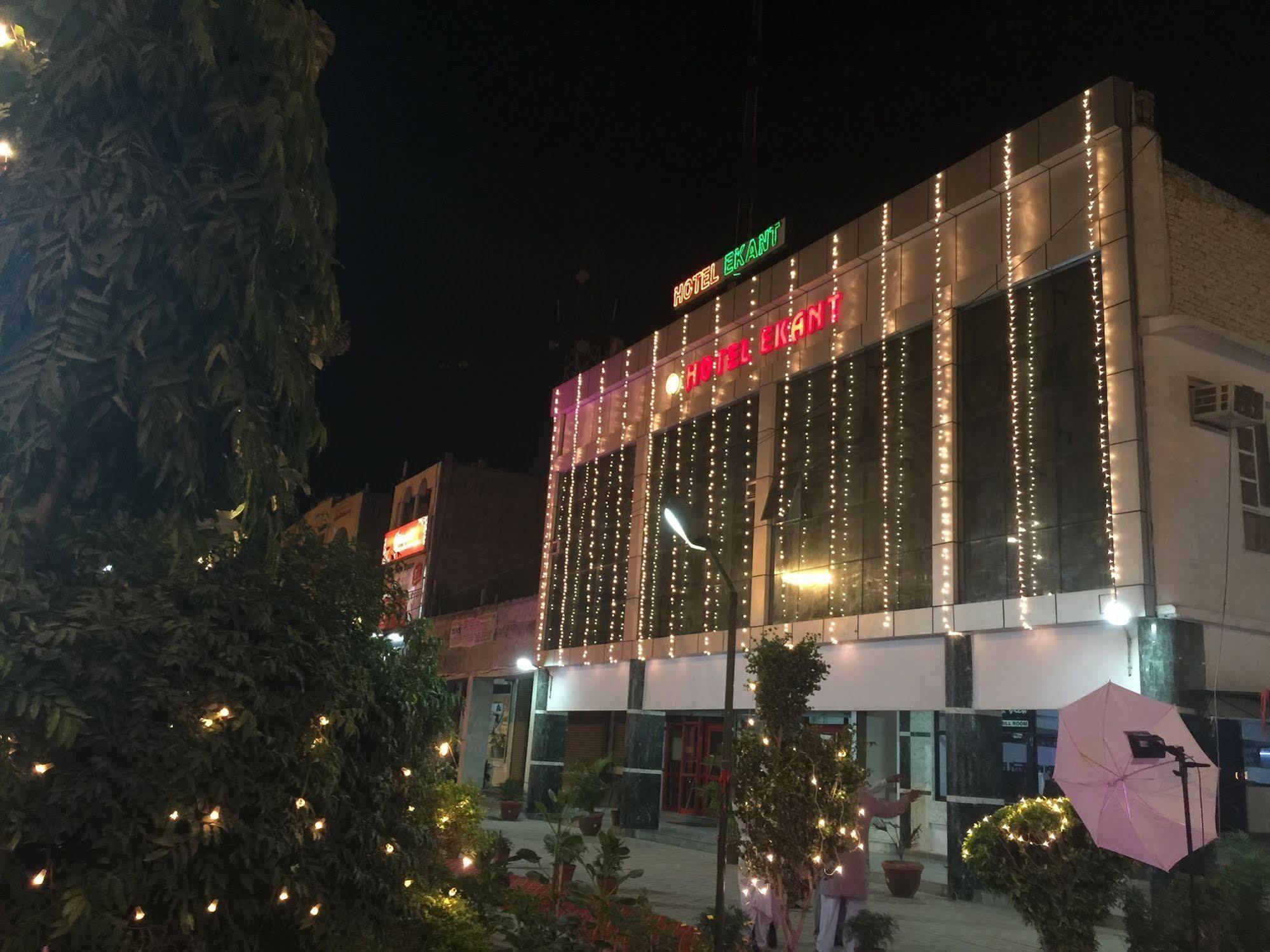 Hotel Ekant Фаридабад Экстерьер фото